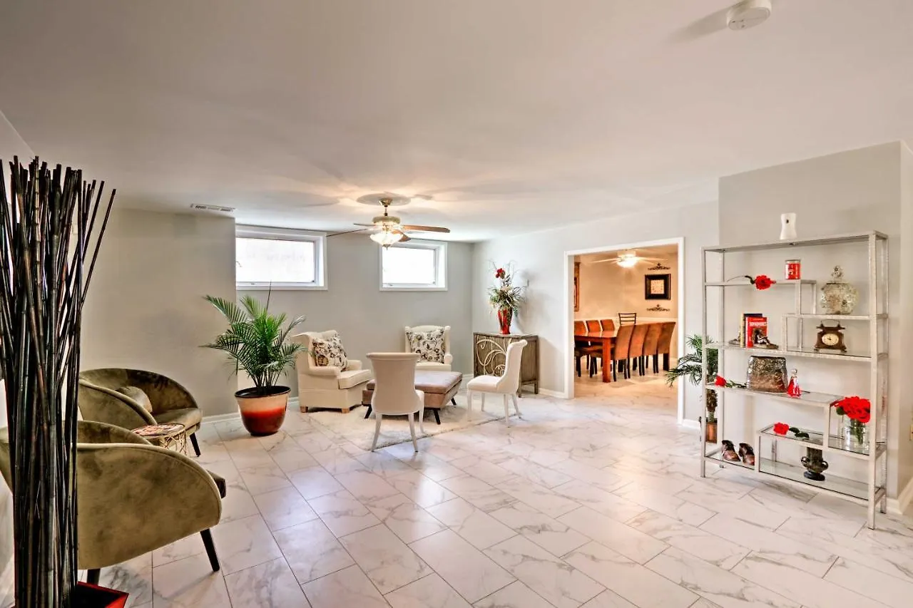 Quiet Memphis Home On 20 Acres 10 Mi To Downtown! 0*,